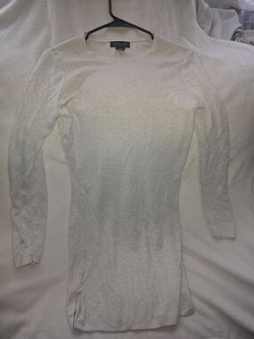 Rachel Zoe White Sparkle Long Sleeve Crewneck Top